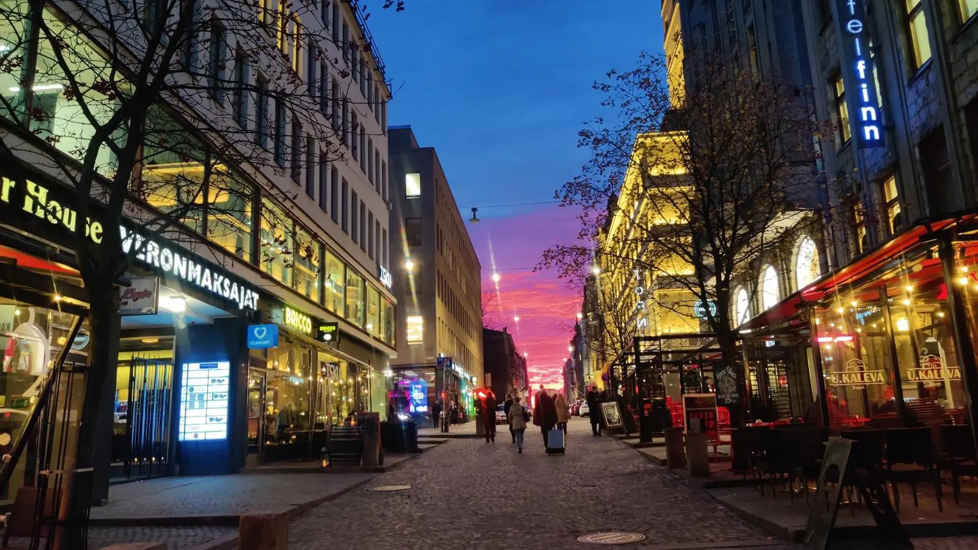 Helsinkistudiocentralstationatyourdoorstep